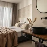 Enigma - 100m From Beach, By Zantewize *