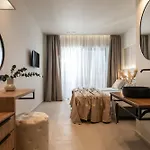 Enigma - 100m From Beach, By Zantewize אליקס