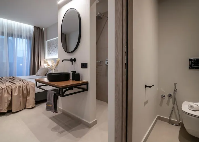 Apartman Enigma - 100m From Beach, By Zantewize *